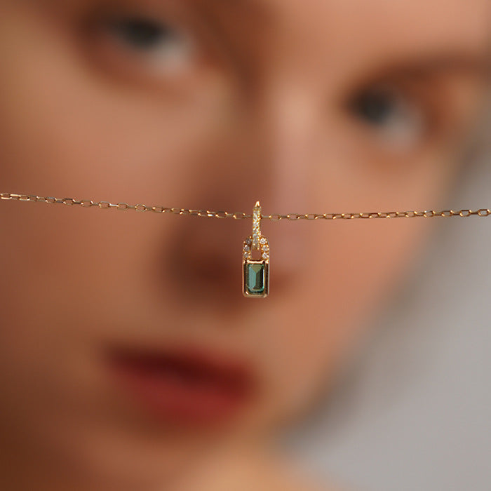 GREEN VINTAGE PENDANT NECKLACE - Luminous Amore