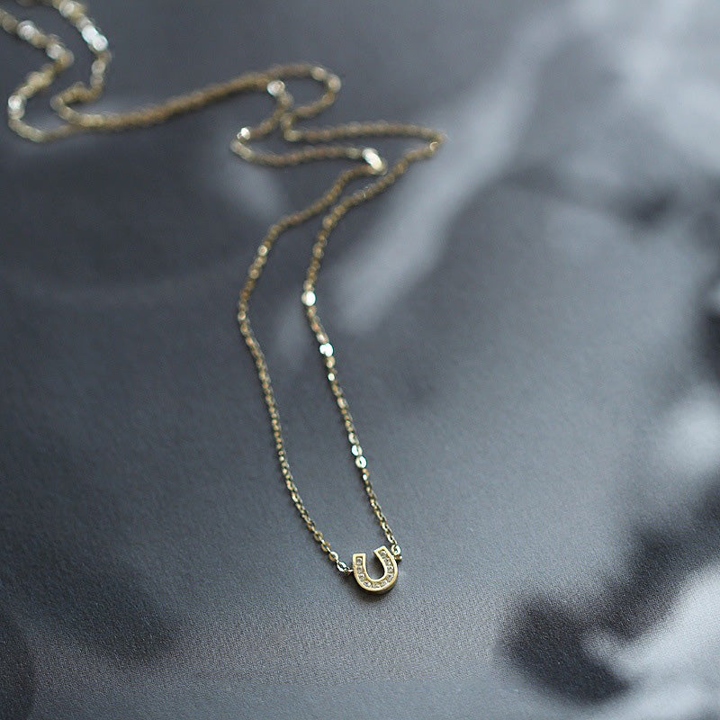 MINI HORSESHOE NECKLACE - Luminous Amore
