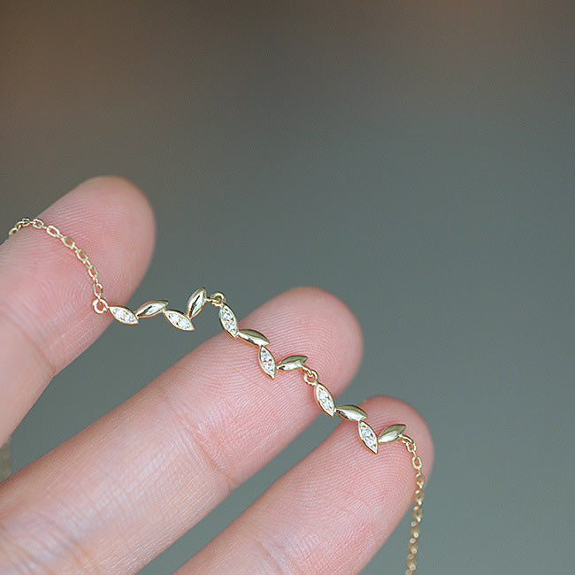 MINI LEAF BAR BRACELET - Luminous Amore