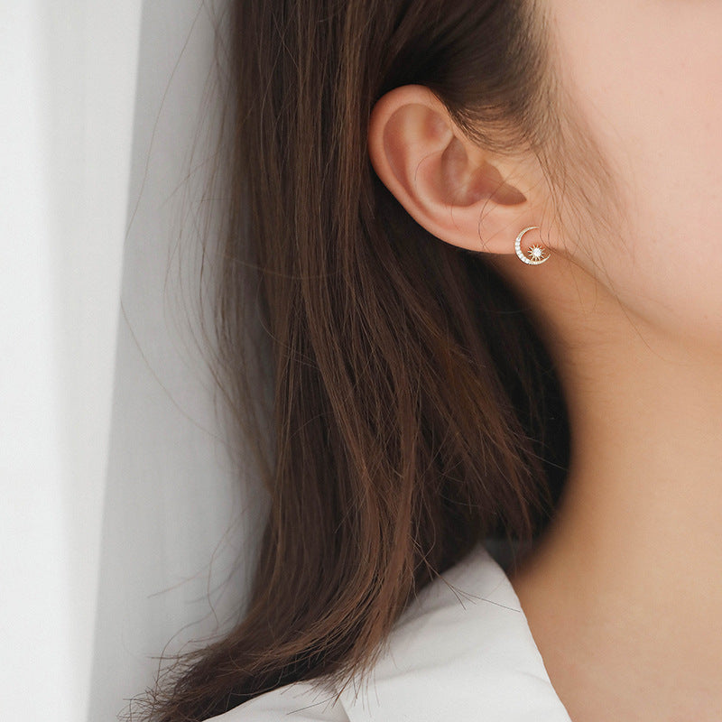 MOONLIGHT HOOP EARRINGS - Luminous Amore