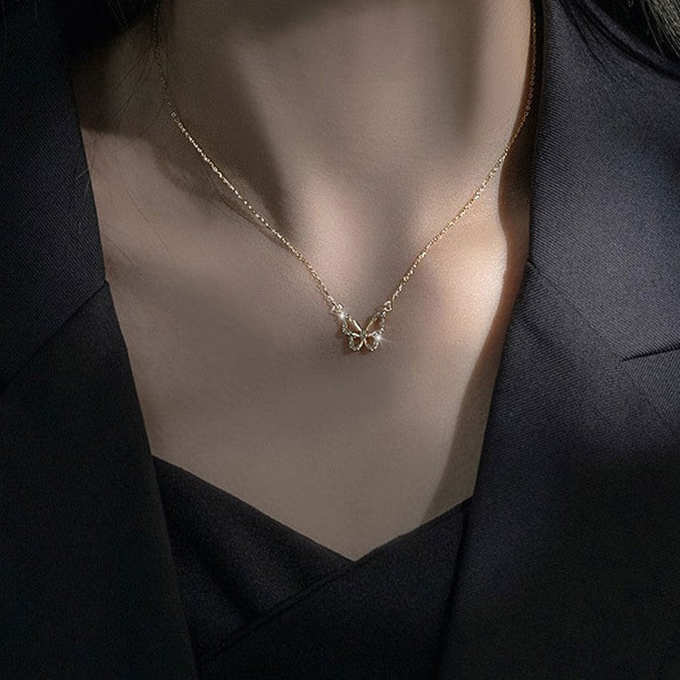 CRYSTAL BUTTERFLY NECKLACE - Luminous Amore
