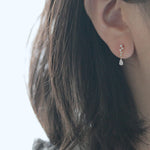 Load image into Gallery viewer, TEARDROP CLUSTER STUD EARRINGS - Luminous Amore
