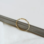 Load image into Gallery viewer, AROUND HEART CHAIN RING - Luminous Amore
