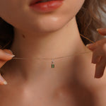 Load image into Gallery viewer, GREEN VINTAGE PENDANT NECKLACE - Luminous Amore
