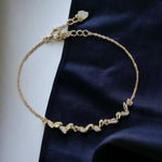 Load image into Gallery viewer, MINI LEAF BAR BRACELET - Luminous Amore
