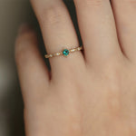 Load image into Gallery viewer, GREEN VINTAGE CUBIC ZIRCONIA RING - Luminous Amore
