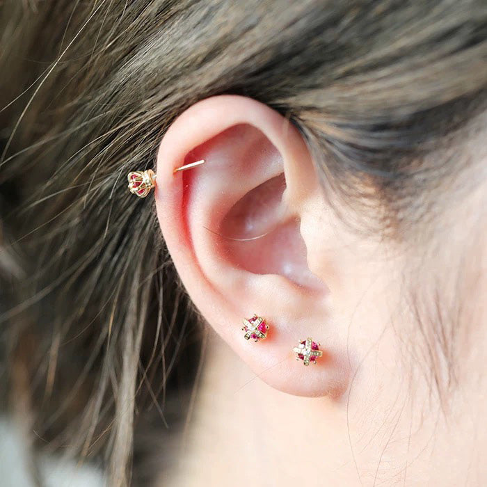 MINI CROWN STUD EARRINGS - Luminous Amore