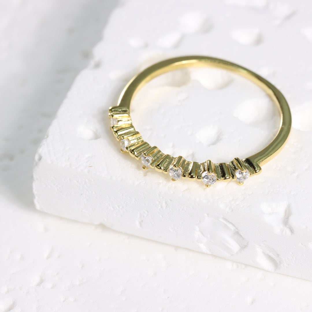 WHITE ROUND CUBIC ZIRCONIA STACKER RING - Luminous Amore