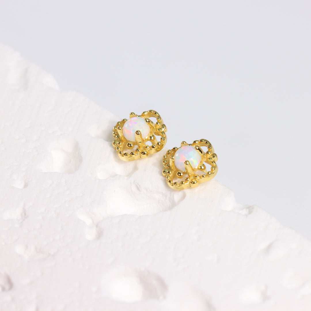 MINI RHOMB STUD EARRINGS - Luminous Amore