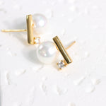 Load image into Gallery viewer, DROP PEARL STUD EARRINGS - Luminous Amore
