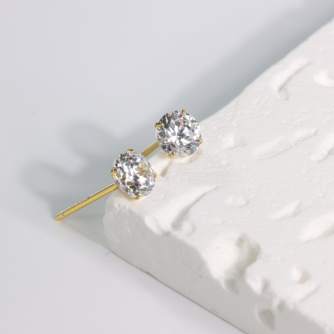 SOLITAIRE STUD EARRINGS - Luminous Amore