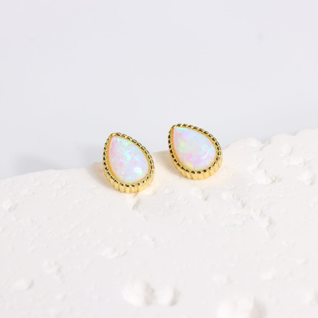 MINI OPAL STUD EARRINGS - Luminous Amore
