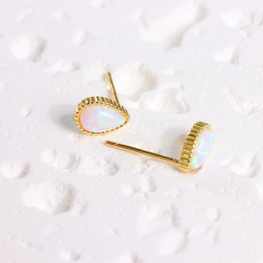 MINI OPAL STUD EARRINGS - Luminous Amore