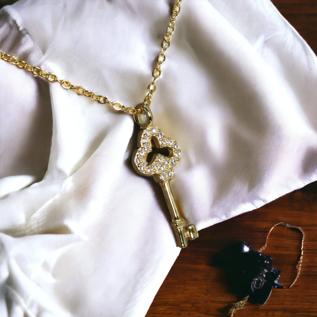 CLASSIC KEY PENDANT - Luminous Amore